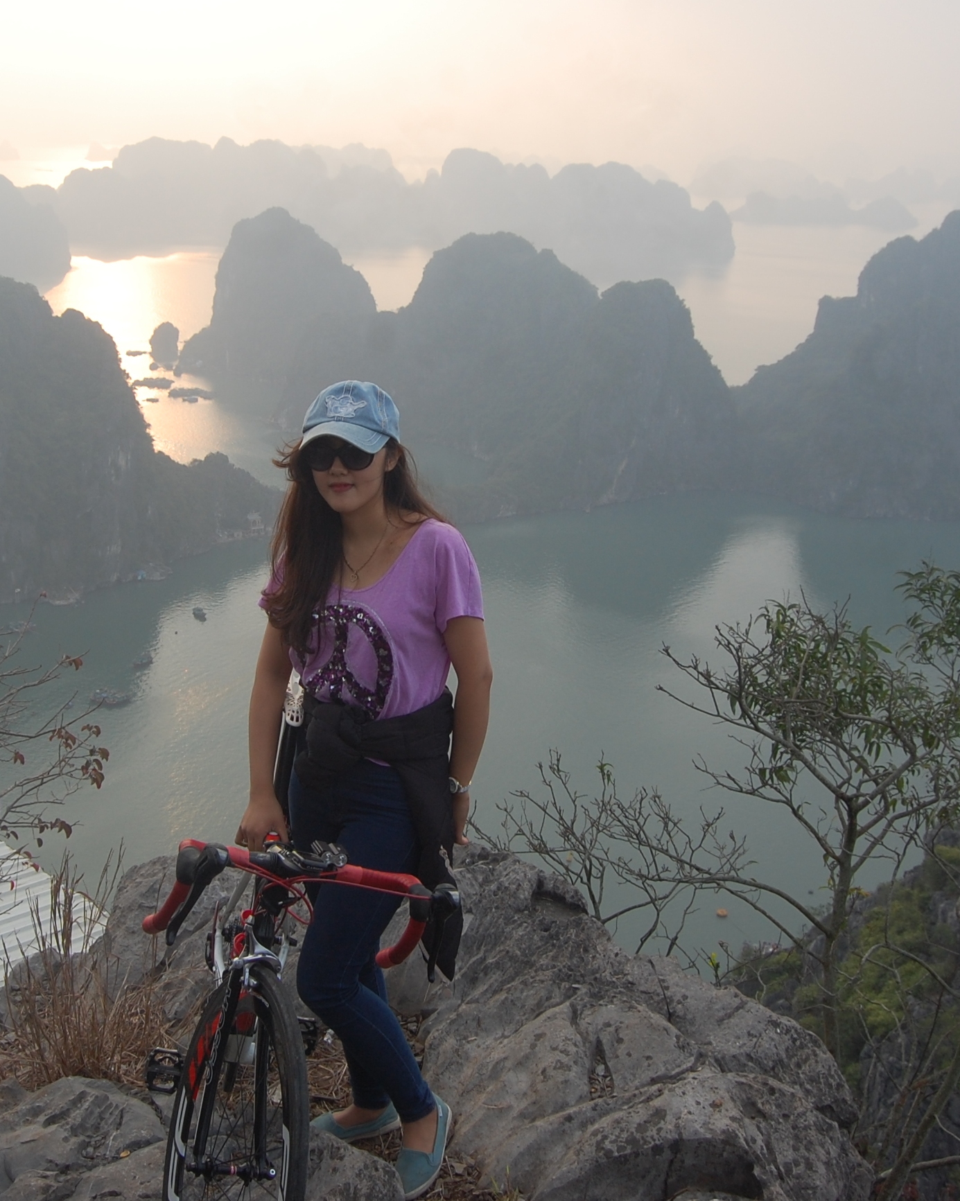Chân dung một thành viên trong chuyến leo Núi Bài Thơ năm 2015