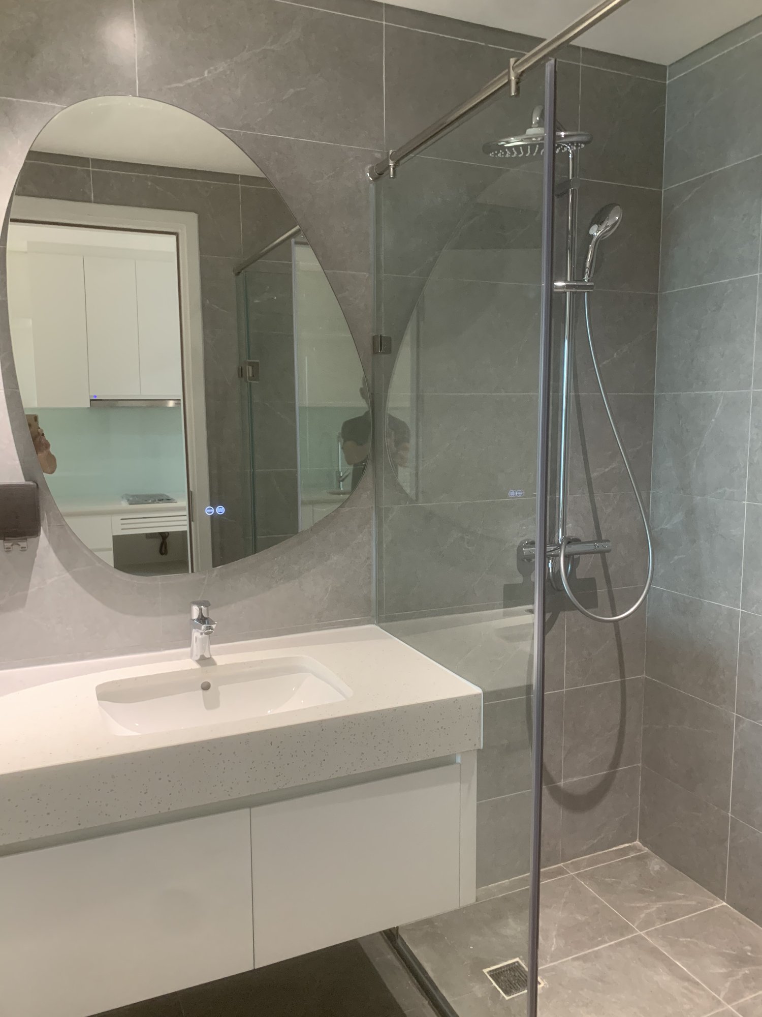 Studio Holiday Bãi Cháy — Căn H2015, tầng 20 — ảnh 3